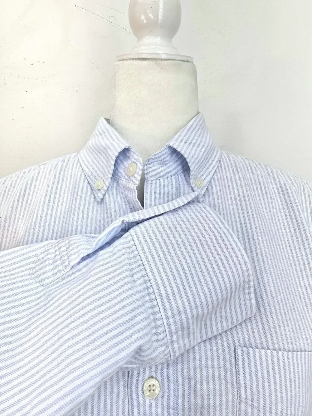 J. Crew Men’s Light Blue and White Oxford Slim Flex Button Down Shirt Men M